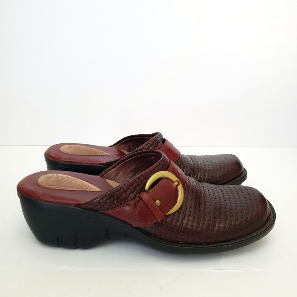 Vintage Clarks Artisan Collection Woven Leather Buckle Mules Clogs Size 6